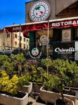 Fachada do restaurante Crivelli em Matosinhos